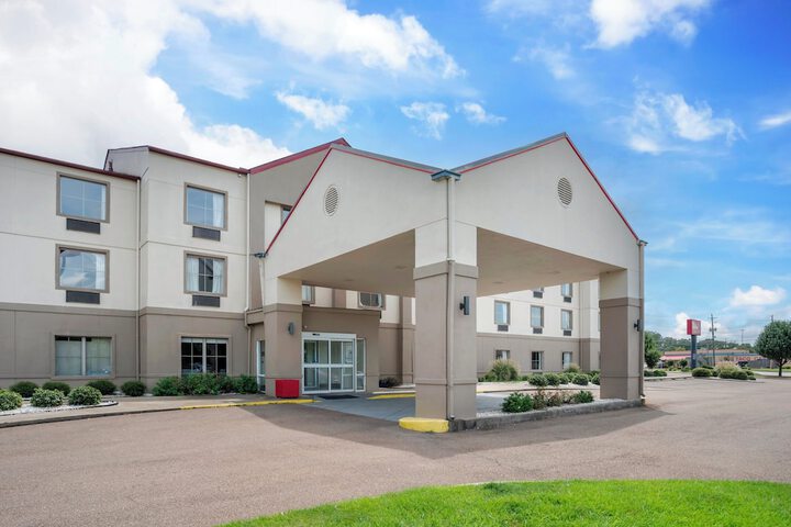 Hotel 2 of 35