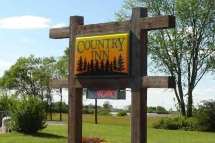 Country Inn Motel