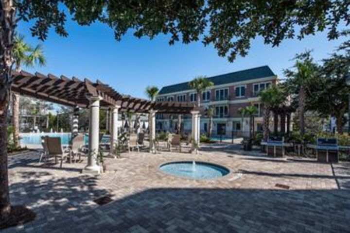 South Walton Studio by RedAwning