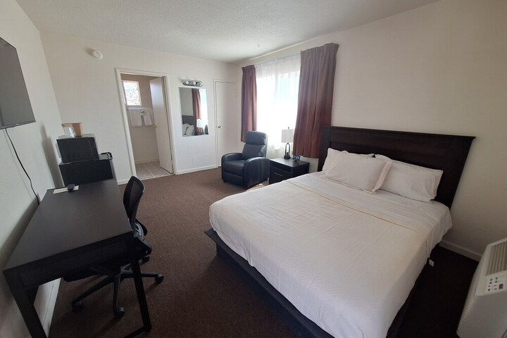 Leisure Lodge Motel