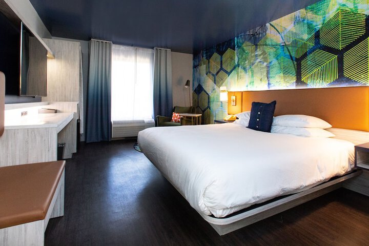 Room 20 of 39