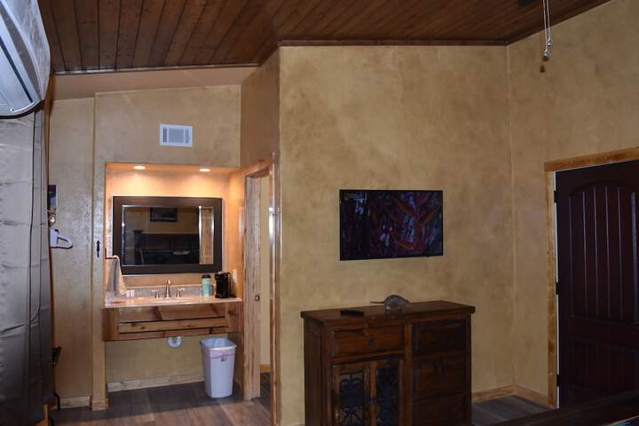 Room 9 of 23