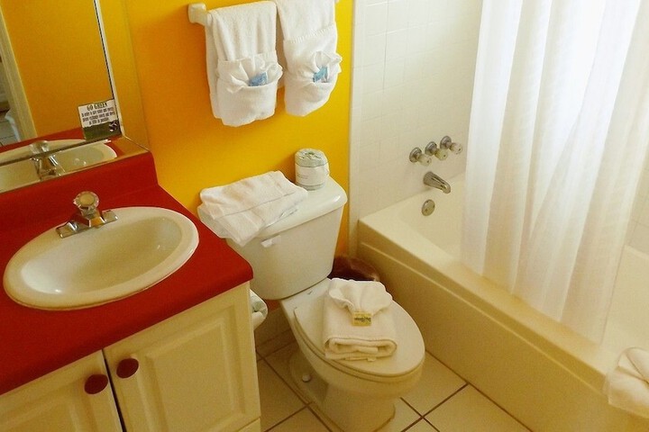 Room 8 of 20