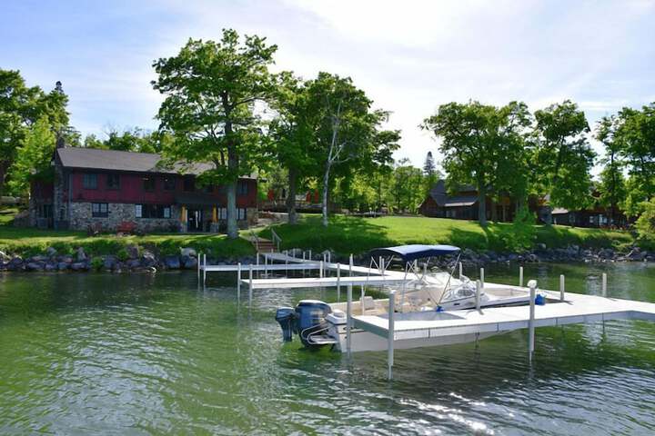 Trappers Landing Lodge