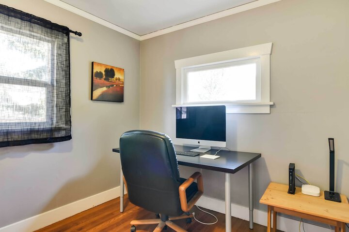Charming Portland Home Walk to Light Rail!