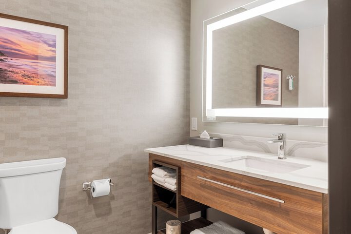 La Quinta Inn & Suites by Wyndham La Habra
