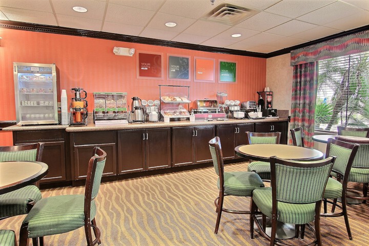 Breakfast/Coffee Service 40 of 54