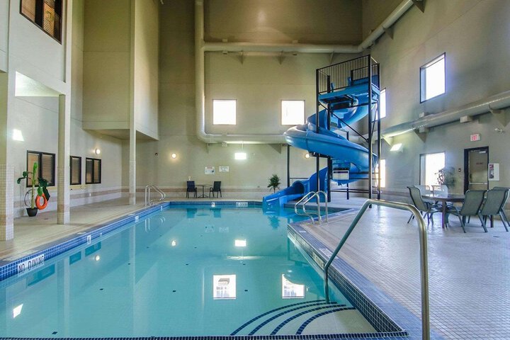 Pool 7 of 65