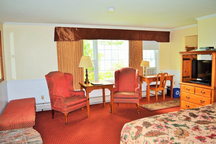 Room 42 of 111