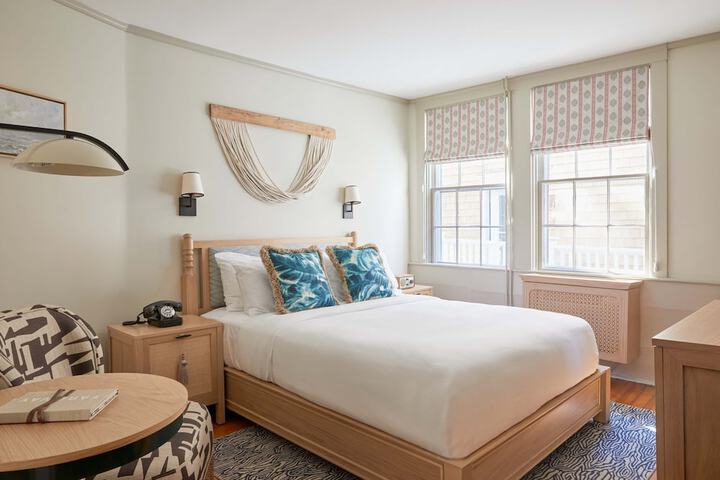 Faraway Nantucket