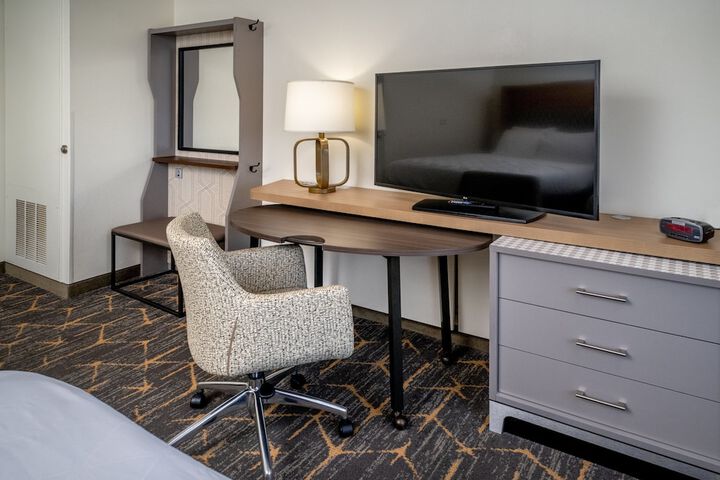 Holiday Inn Hotel & Suites Beckley by IHG