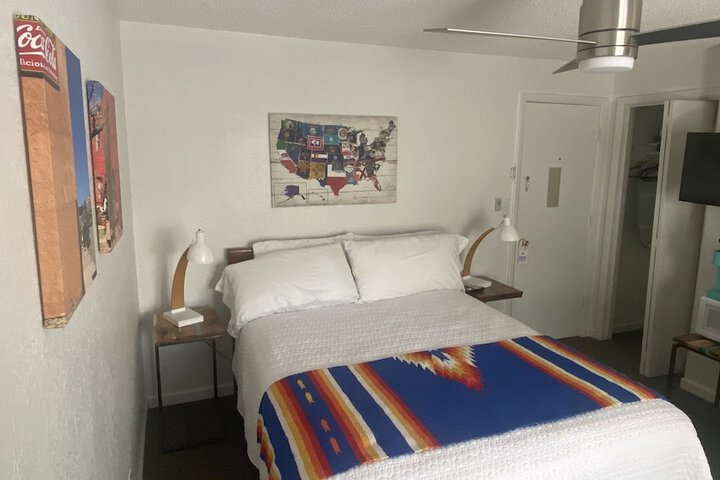 Room 51 of 75