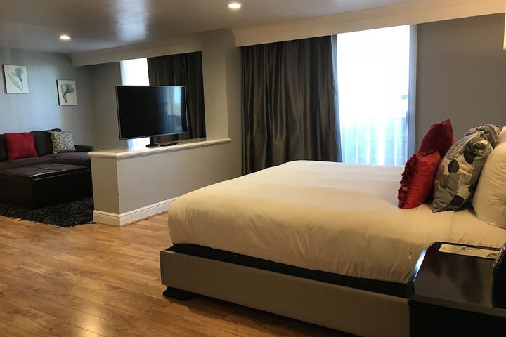 Room 22 of 36