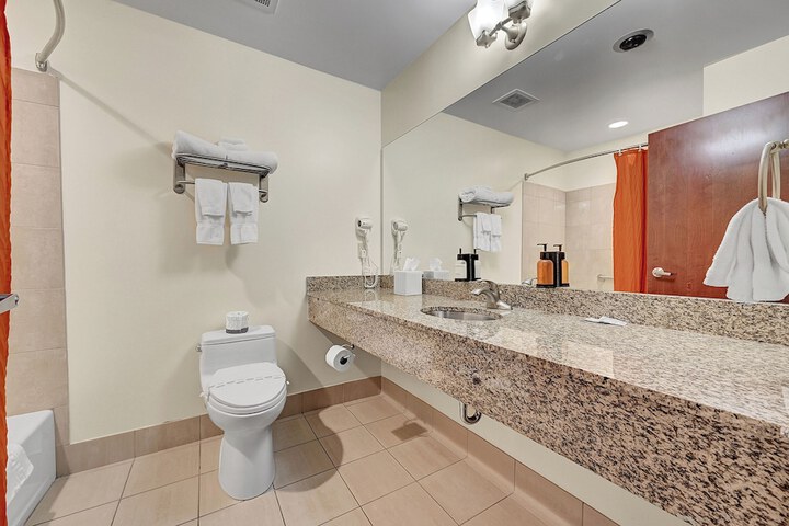 Room 7 of 26