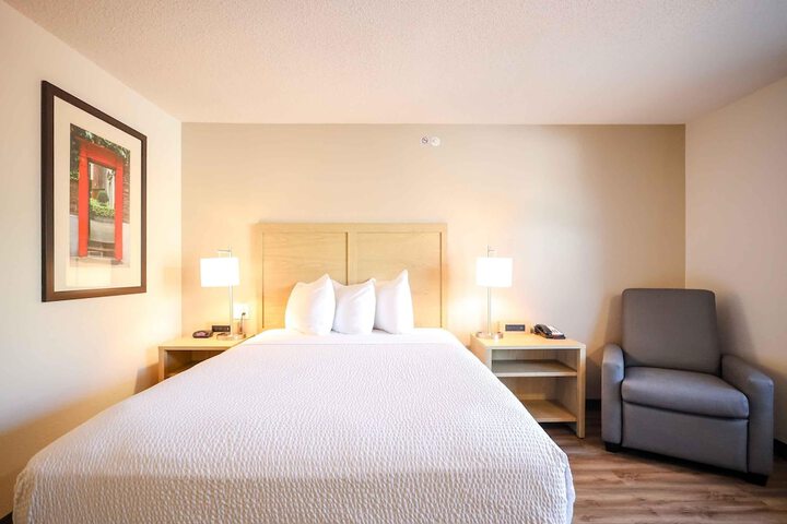 Extended Stay America Suites Cleveland Beachwood Orange Pl S