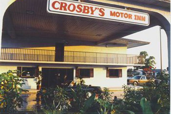 Crosbys Motor Inn