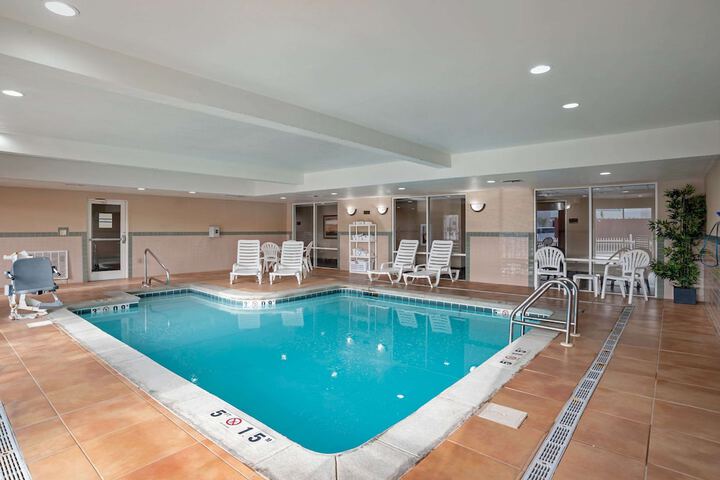 Comfort Suites Foley