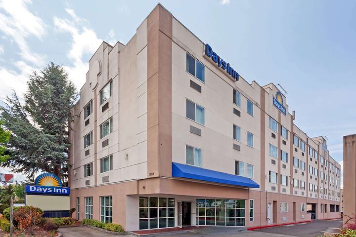 Hotel 2 of 39