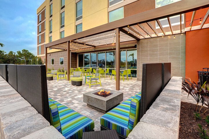 Home2 Suites by Hilton Lakewood Ranch