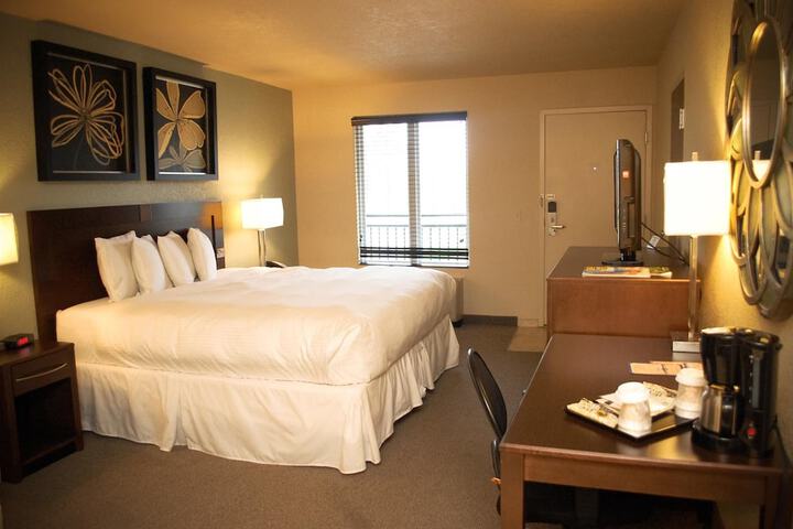 Room 17 of 30