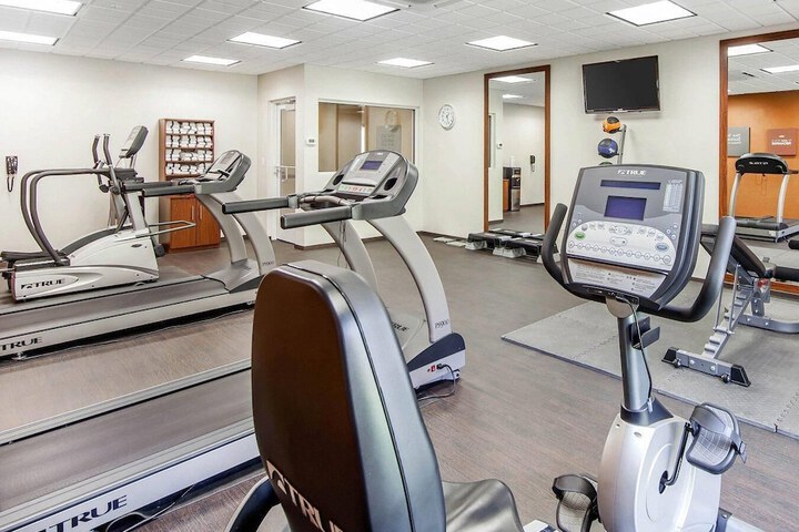 Comfort Suites Marietta - Parkersburg