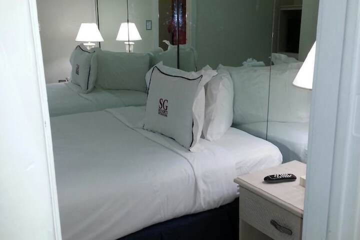 Room 25 of 34