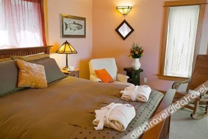 The Craftsman Bed & Breakfast