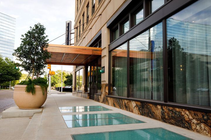 Hotel 6 of 64