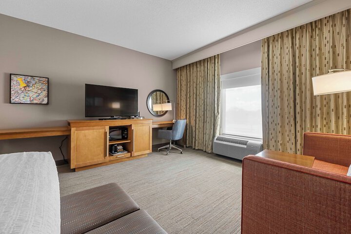 Room 13 of 78