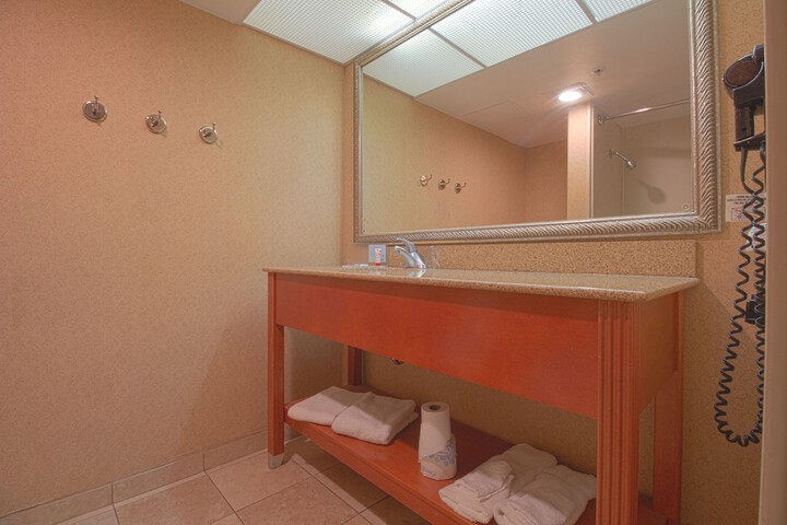 Room 32 of 86