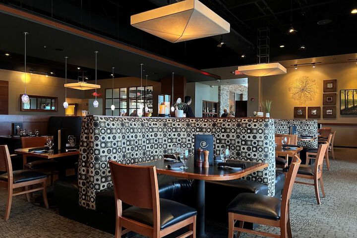 Holiday Inn Bloomington-Airport by IHG