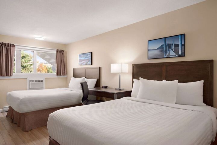 Room 15 of 28