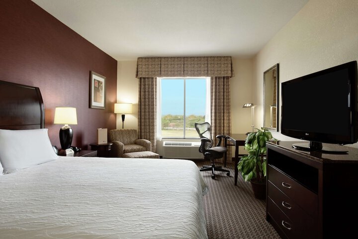 Room 12 of 17