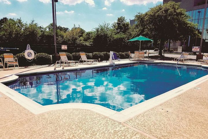 Pool 7 of 30