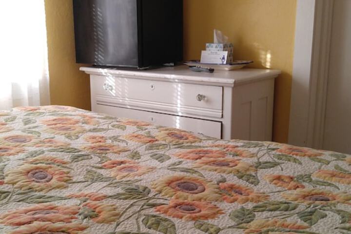 Island Guest House B & B