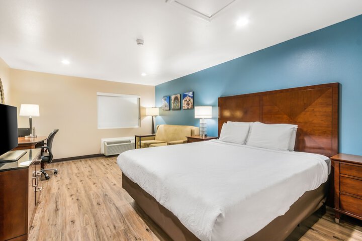 Room 22 of 27