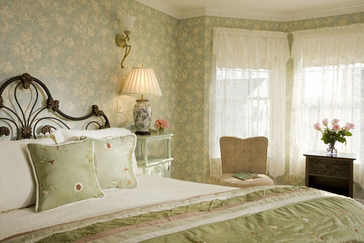 Room 30 of 61
