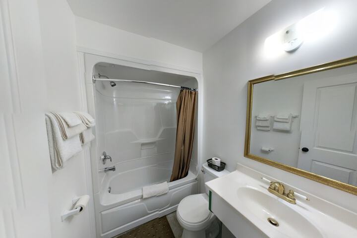 Room 10 of 40