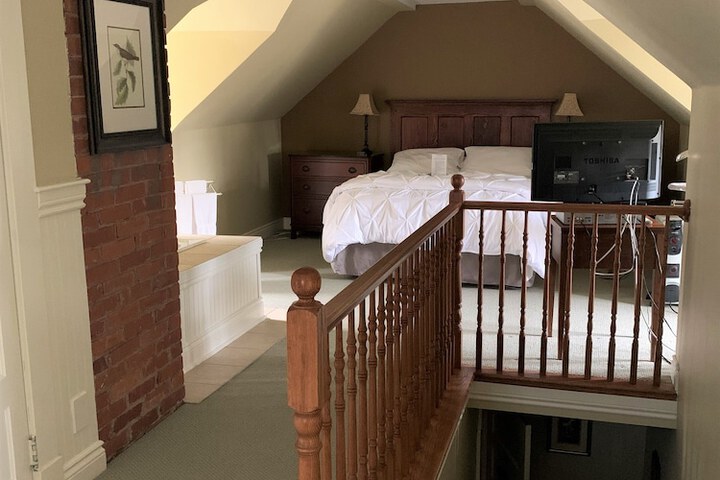 Room 14 of 37
