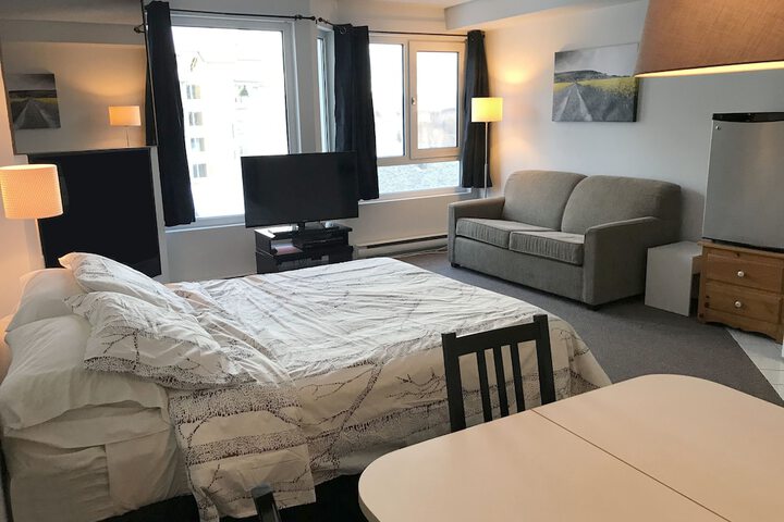 Room 157 of 211