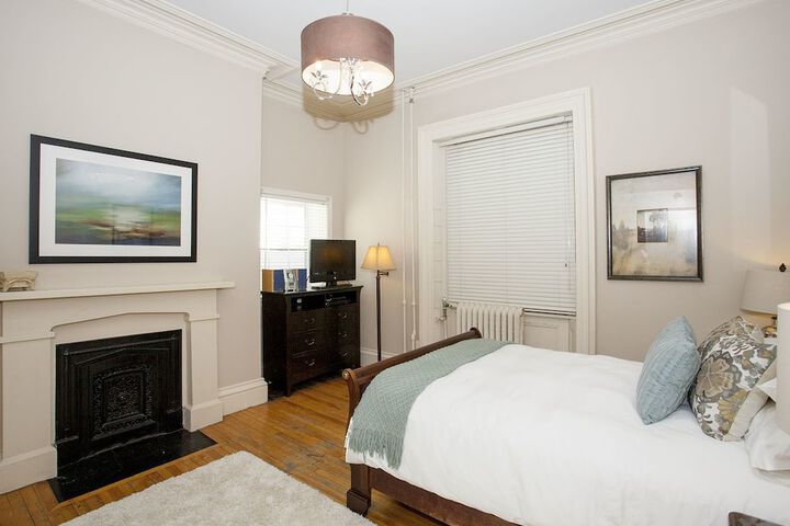 Room 19 of 28