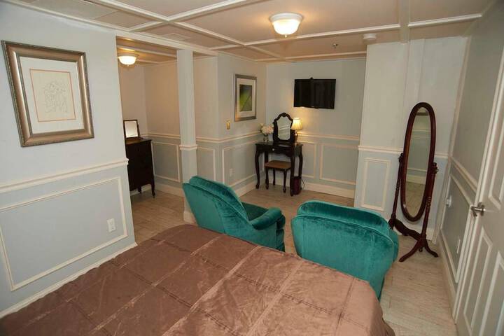 Room 43 of 51