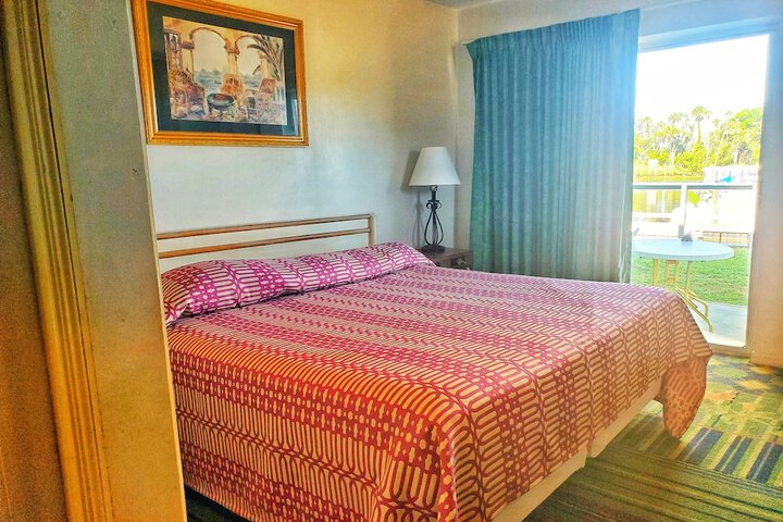 Room 15 of 36