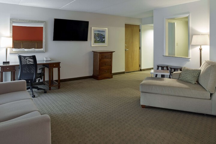 Room 11 of 26