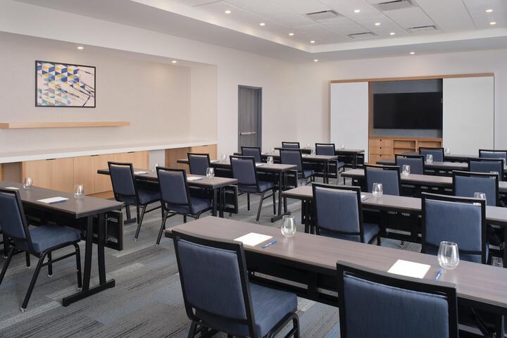 Hyatt House Schenectady / Mohawk Harbor