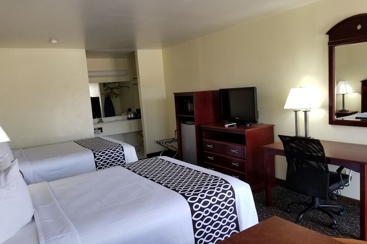 Room 25 of 31