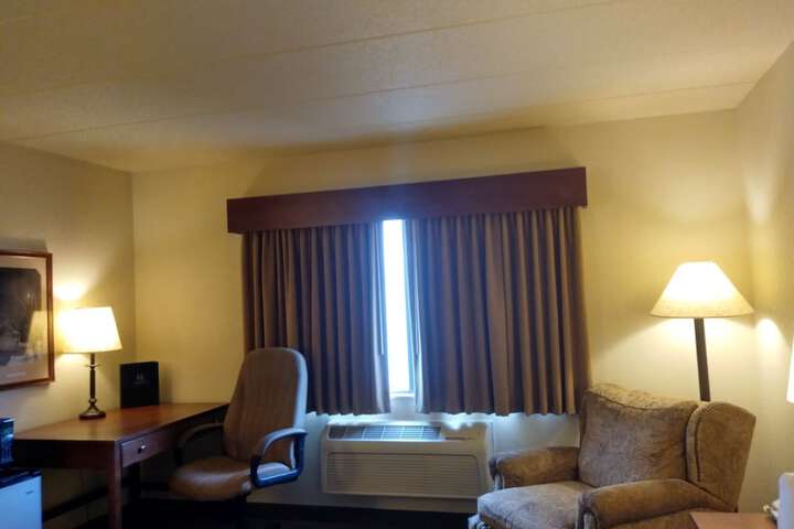 Room 46 of 65