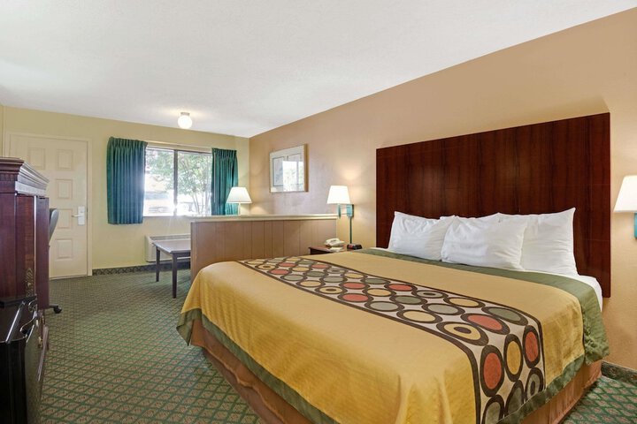 Room 30 of 57