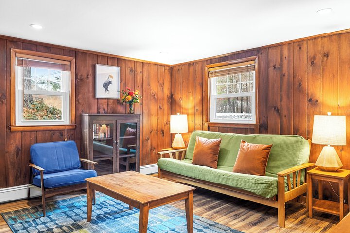 Phoenicia Lodge
