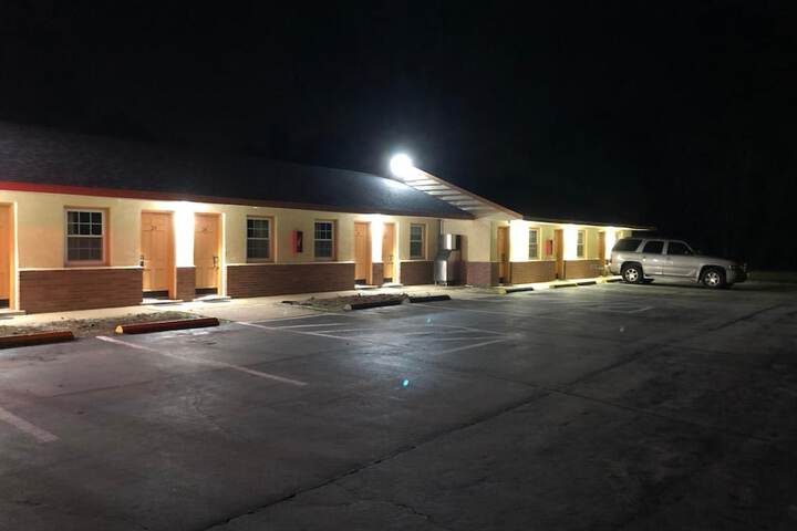 Hotel 4 of 49